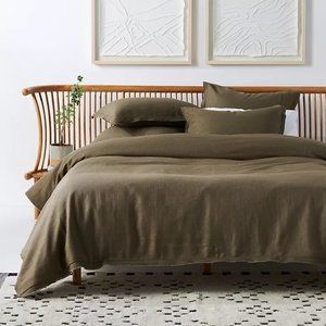 NWT Anthropologie  Luxe Linen Blend Duvet Cover
